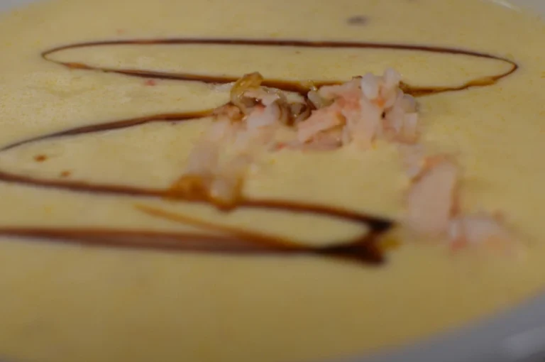 Soups & Salads Lobster Bisque